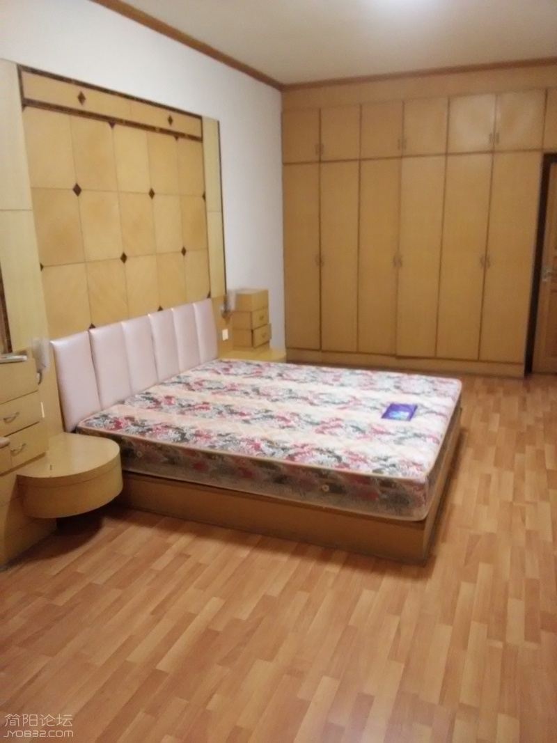 主卧