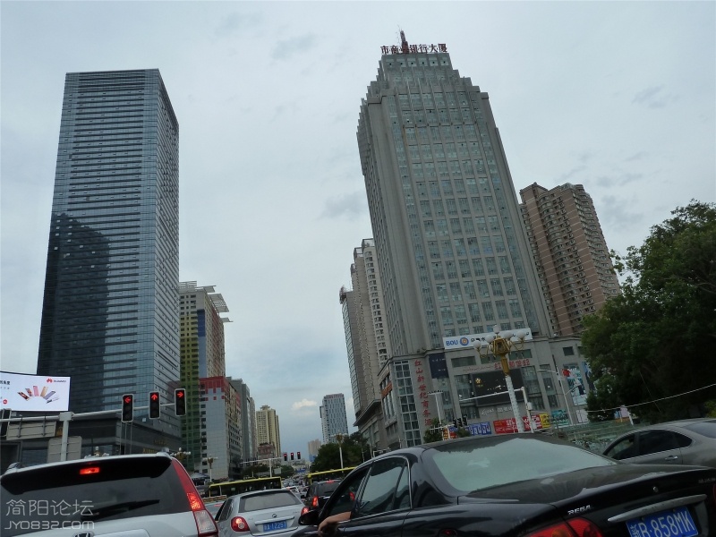 乌市街景094.jpg