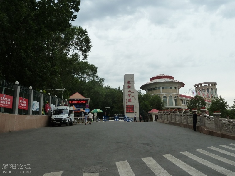 乌市街景168.jpg