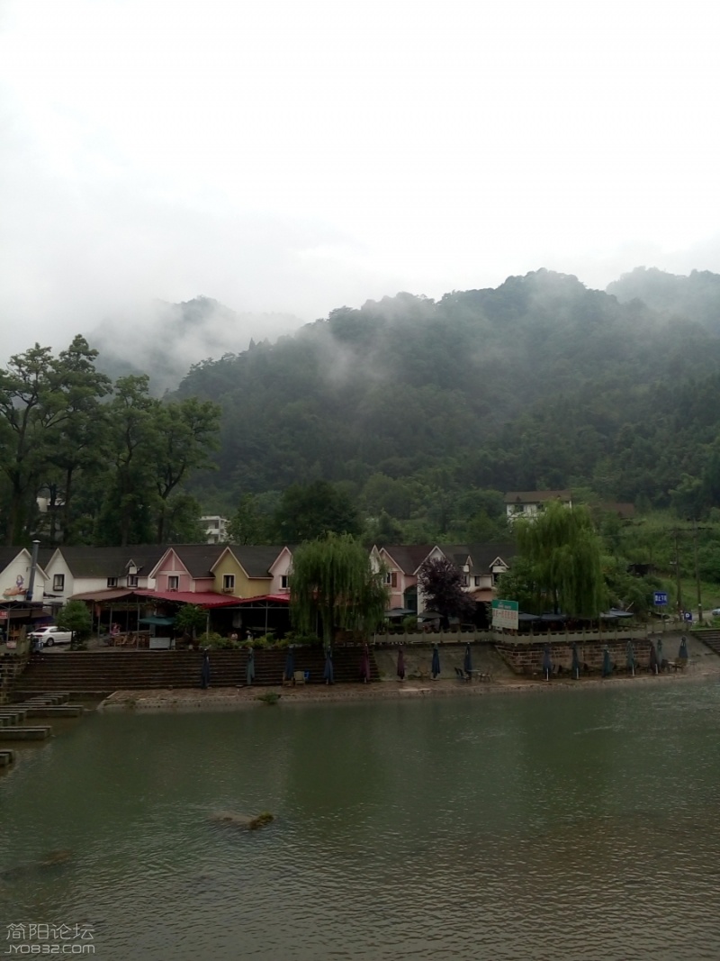 P60808-112100.jpg