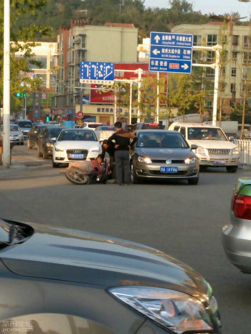 6neEPP8MpG23.jpg