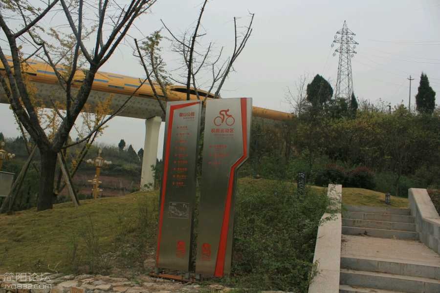 zYCMOCHo8I98.jpg