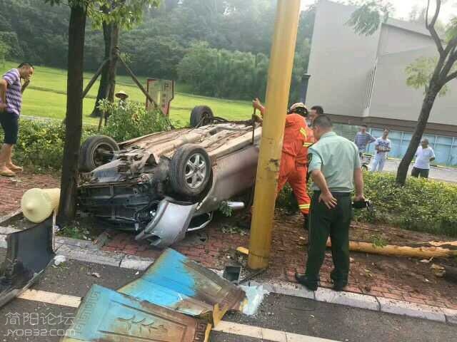 fAjR7xG47HAk.jpg