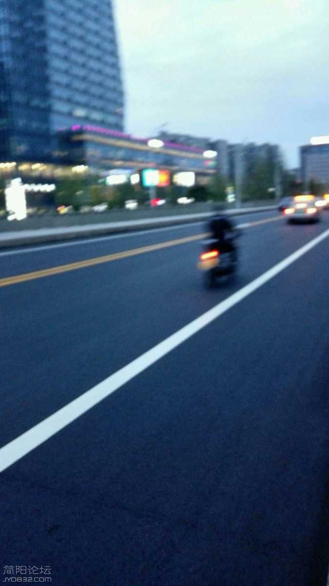 QQ30s6kOoi0s.jpg