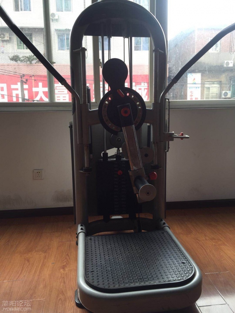 髋部综合训练器.jpg