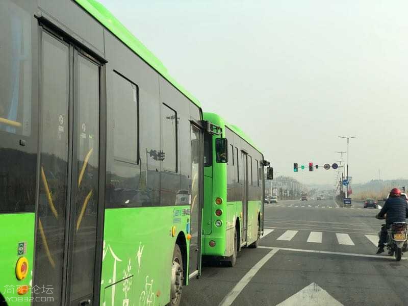 055wH80A28yb.jpg