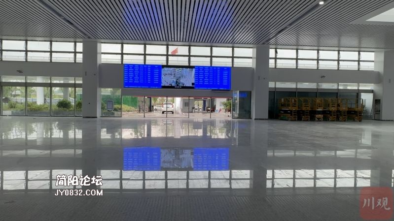 成宜高铁天府机场站候车大厅.JPG