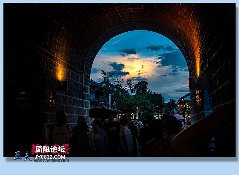 64——舞台夜景.jpg