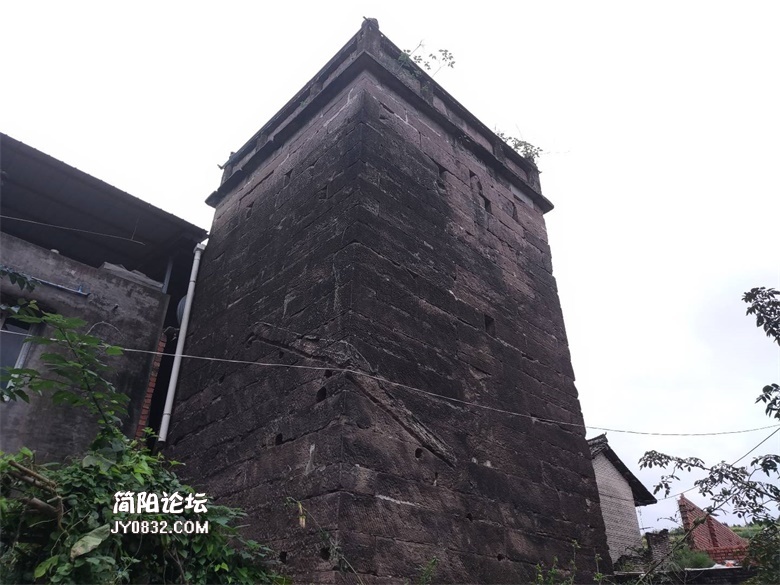 双河村炮楼2.jpg