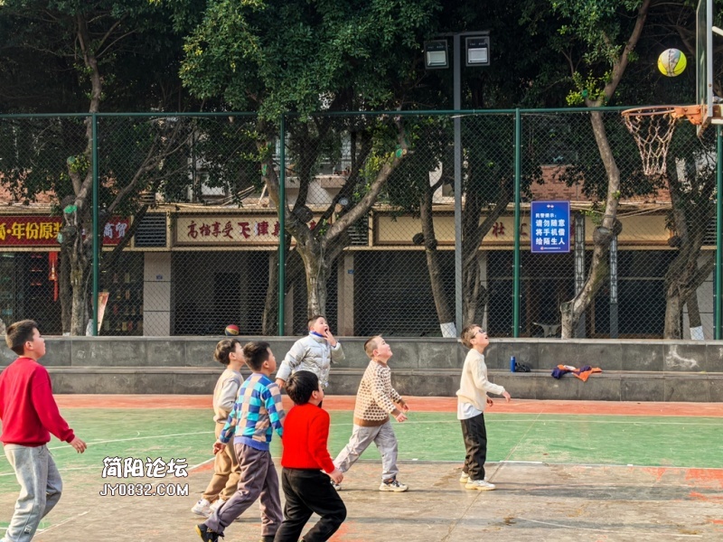 简阳蓝球场_20250101100907.jpg