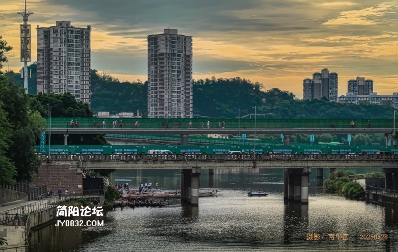 晨曦的鱼嘴.jpg