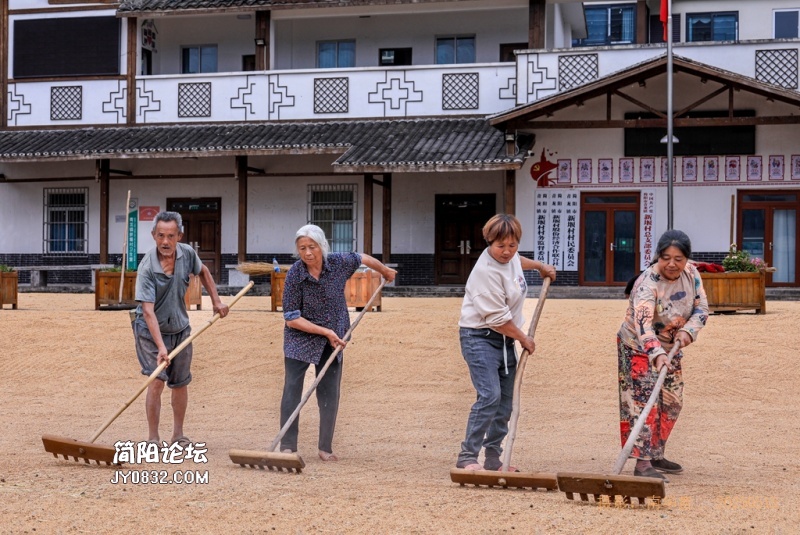 新堰村3.jpg