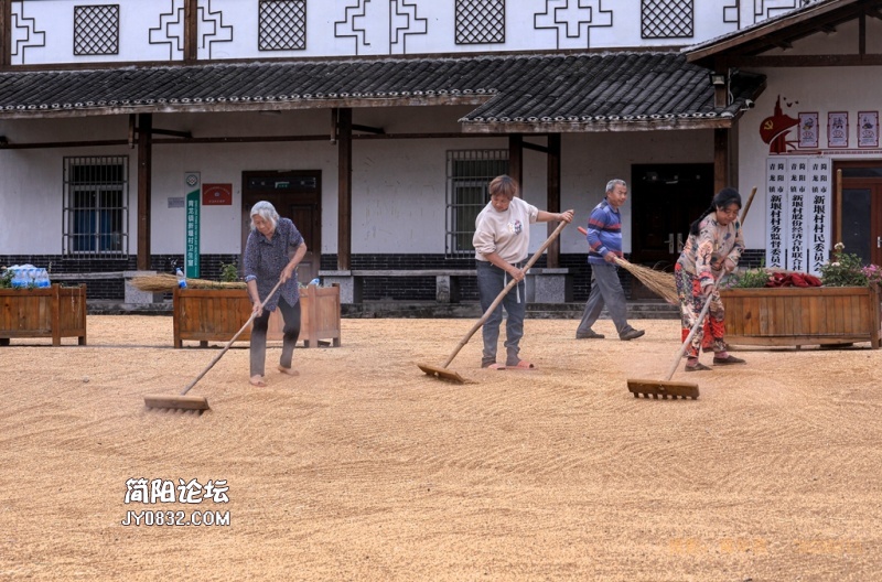 新堰村5.jpg