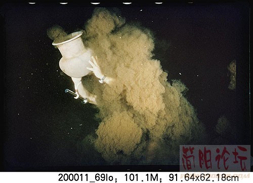 F2005091413250913400000.jpg