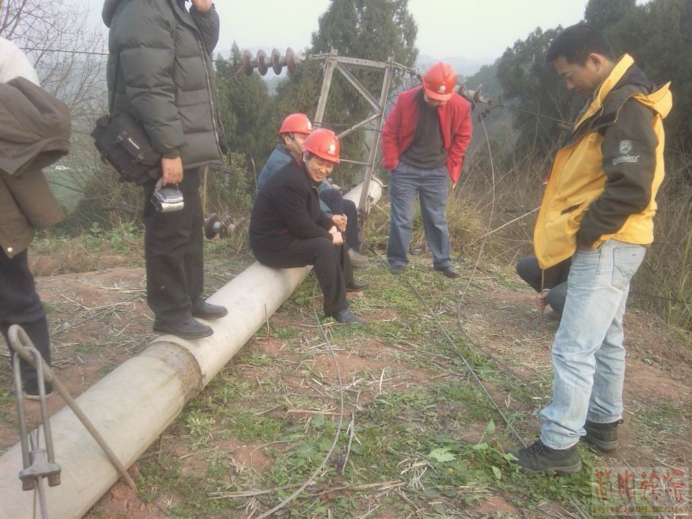  卓总笑对困难.jpg