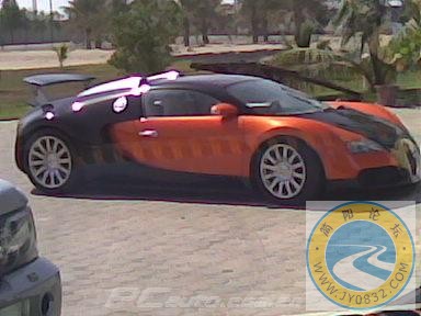 044_J4qoXmaA3EMn.jpg