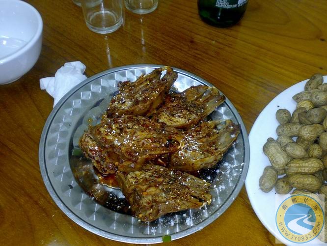 香辣兔头.jpg