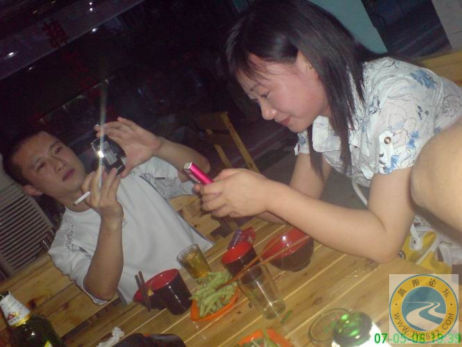 拍美女.JPG
