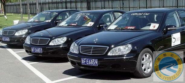 首都街头实拍—让你惊讶的车和车牌3.jpg