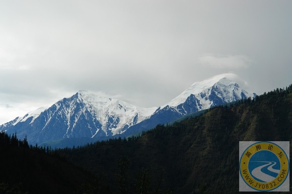 卡洼洛日雪山神奇的脸