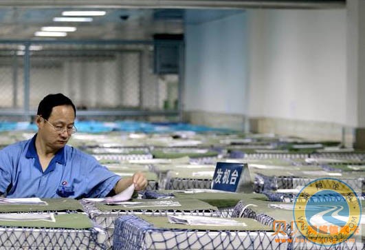 真实的人民币印制过程９.jpg