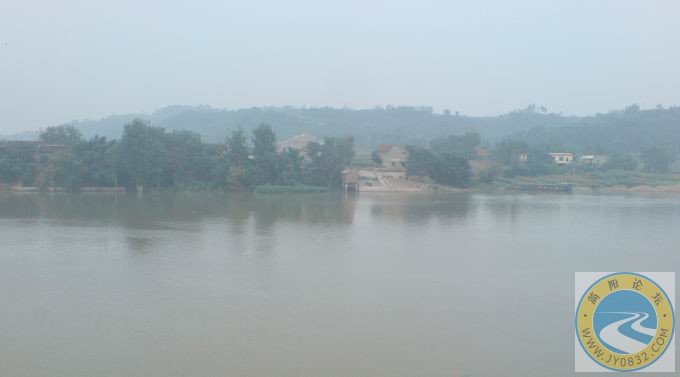 养马河对面.jpg