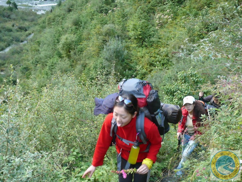 暴陡的山路