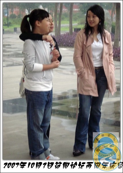 DSC00010扣子的女儿、扣子、抓破美人脸.jpg