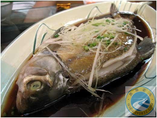 “才饮长沙水，又食武昌鱼”，这就是如雷贯耳的清蒸武昌鱼啦！！！！.jpg