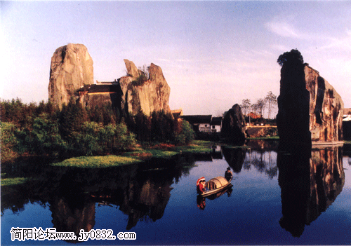 羊山石佛全景.gif