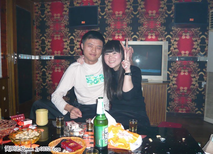 帅哥+美女