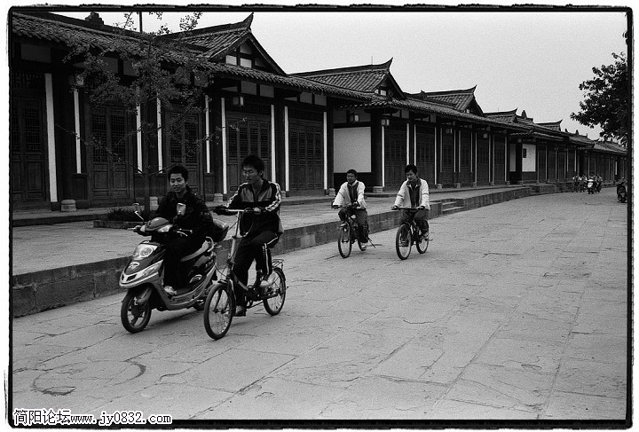 老城新修的街道2.jpg