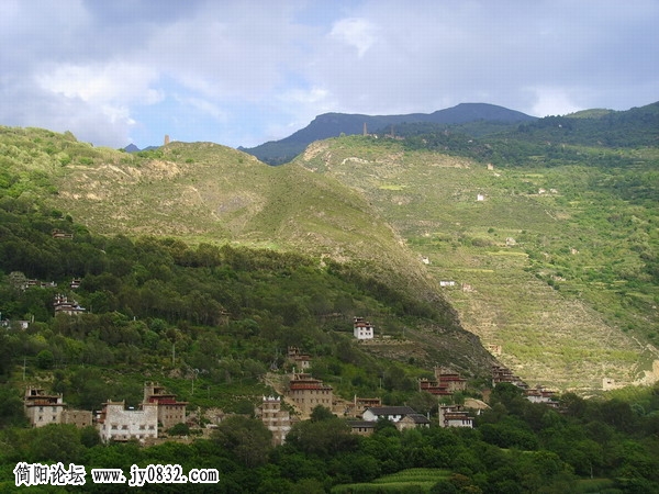 梭坡藏寨
