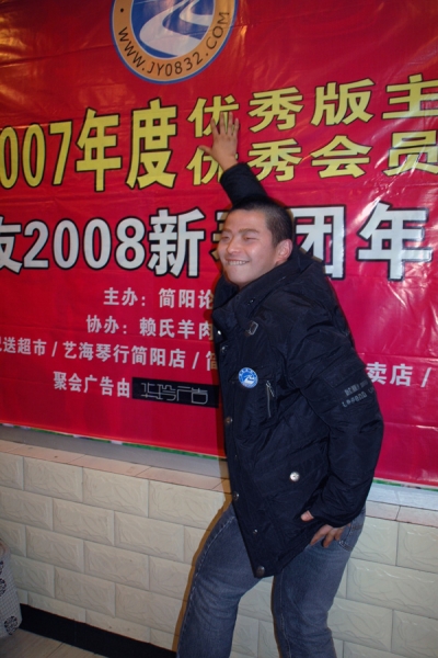 网友搞笑造型。。。