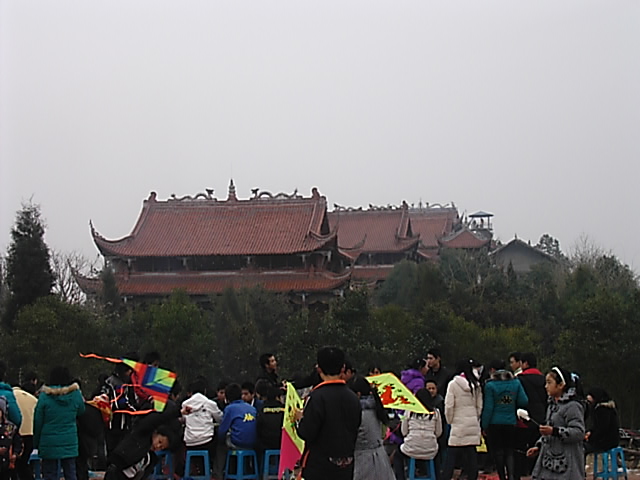 远观三重大殿