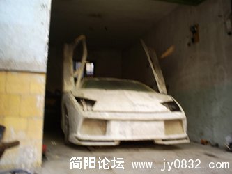 1_TJ4HdgKrxlhz.jpg