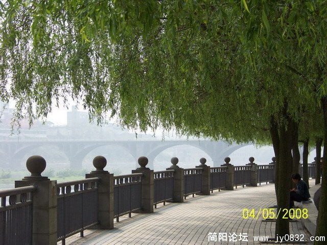 照片 048_缩小大小.jpg