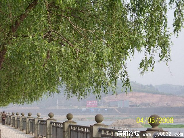 照片 036_缩小大小.jpg