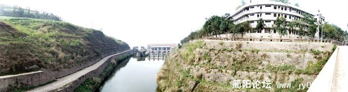 100E0147_缩小大小.jpg