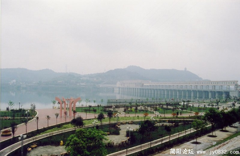 南部嘉陵江拦河大坝