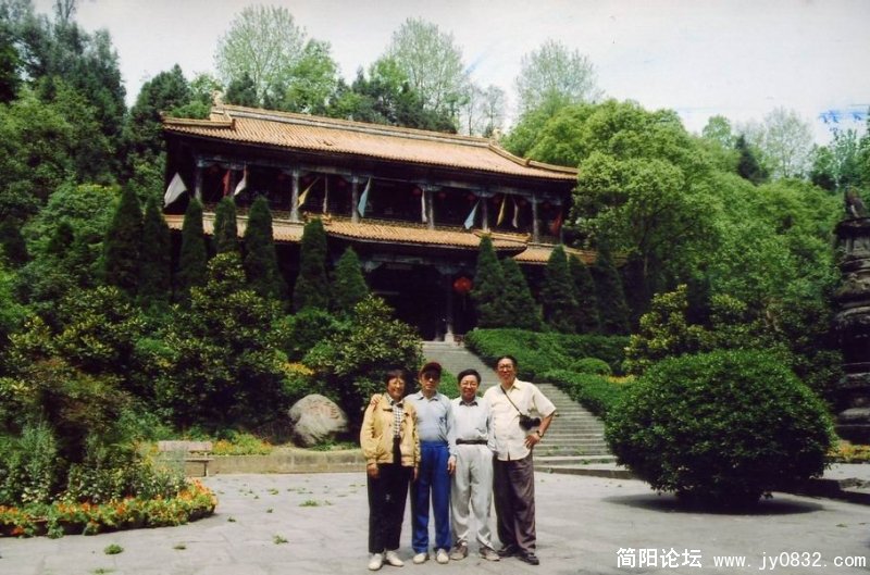 滕王阁合影.jpg