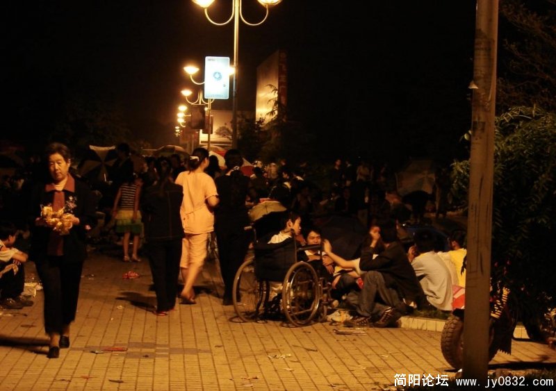 没事到处溜溜.jpg