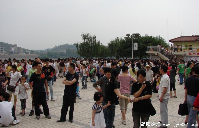 滨江路2.jpg