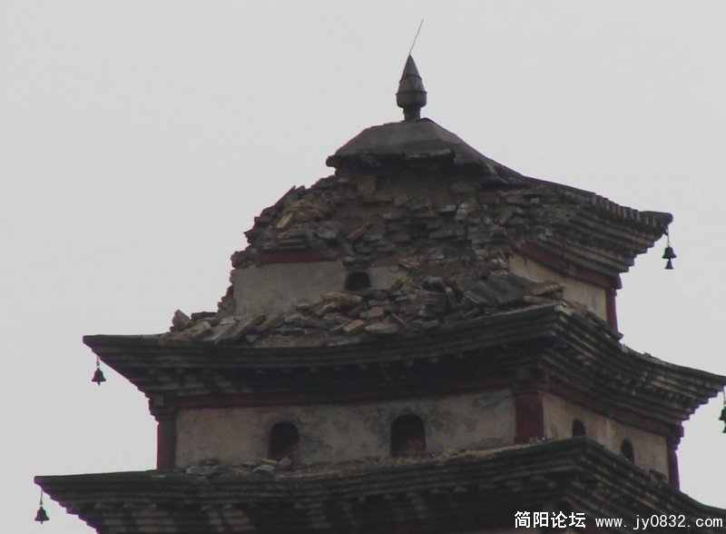 历尽沧桑的白塔.jpg