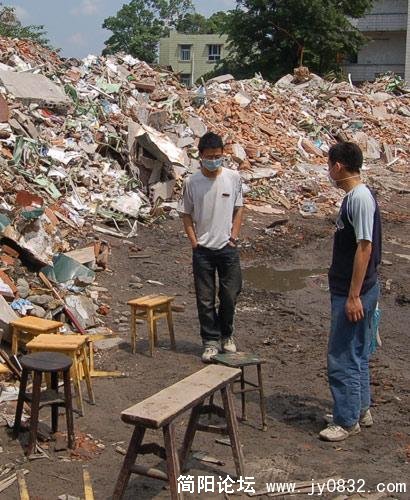 震后的同学.jpg