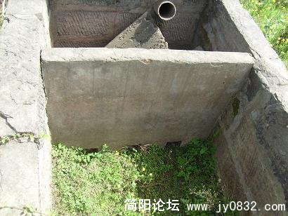 另一个提灌站出水口
