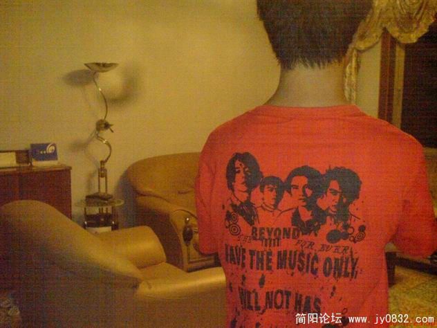 款3   红白色