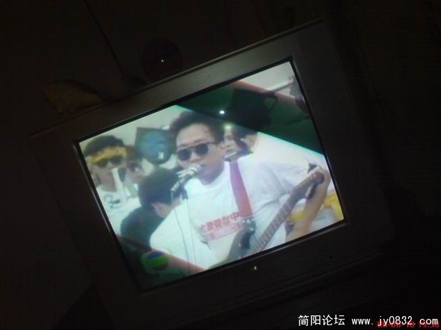民歌活动，到他门的演奏曲《大地》场下一片哗然