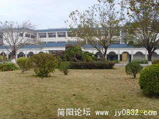 SSL22296.jpg