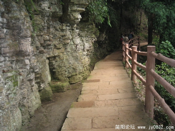 峨眉山照片 022_调整大小.jpg